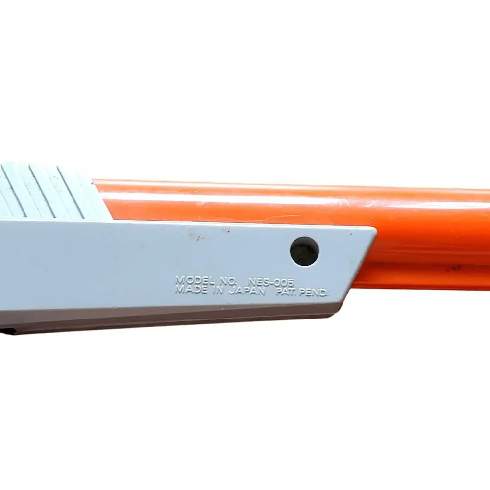 Nintendo NES-005 Zapper Light Gun Orange Controller OEM